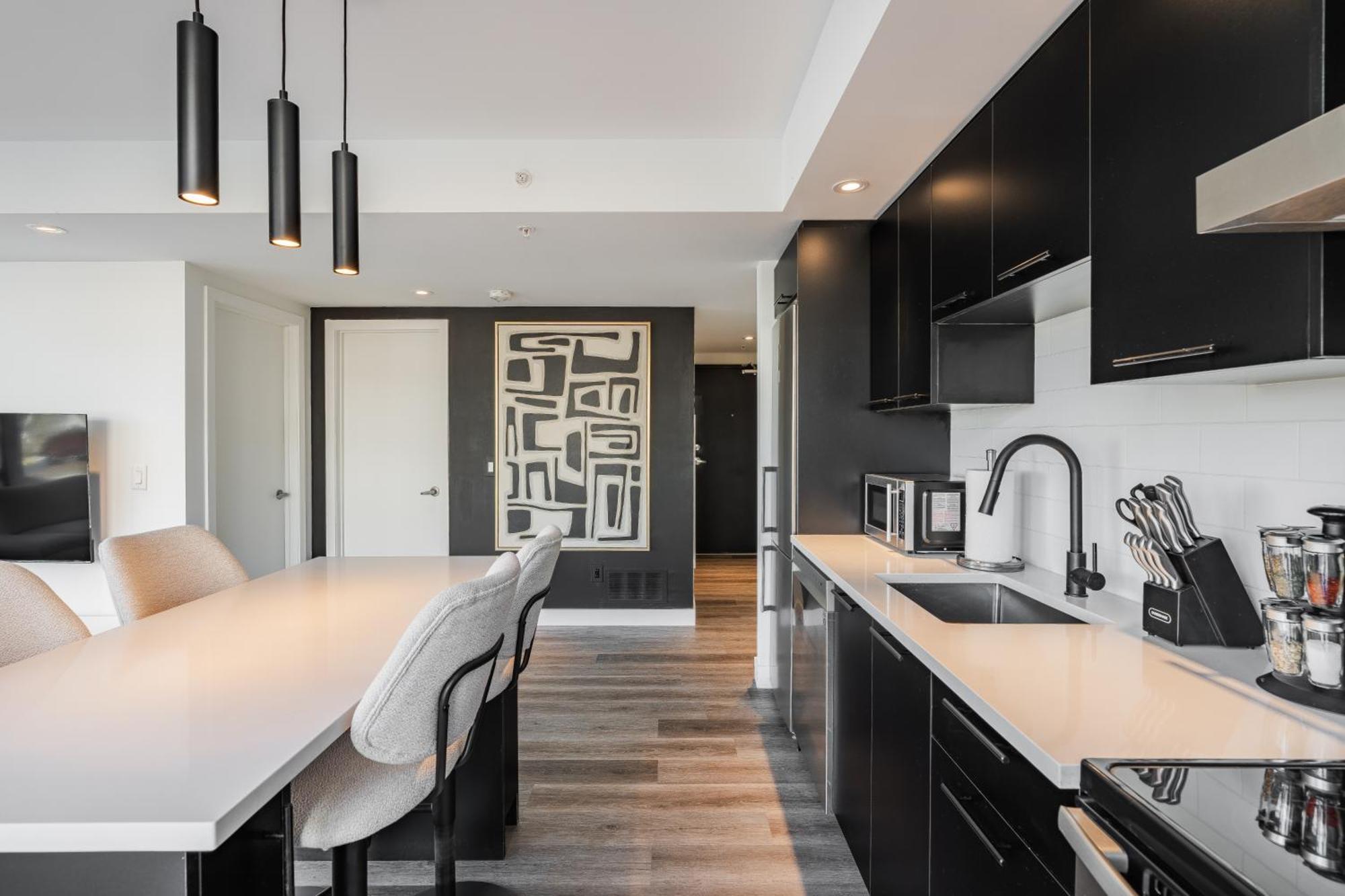 Westview Luxury Suites Оттава Екстер'єр фото