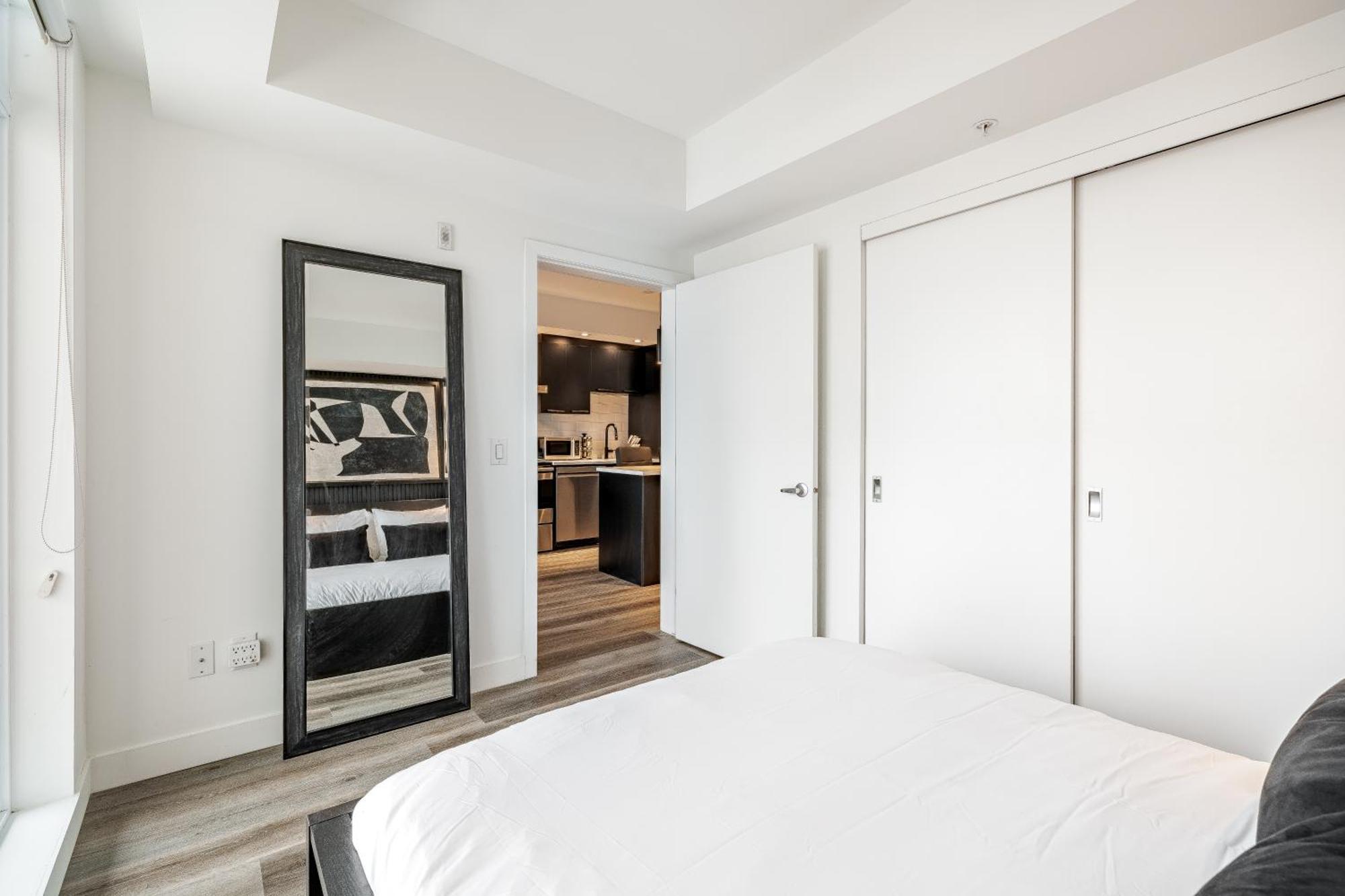Westview Luxury Suites Оттава Екстер'єр фото