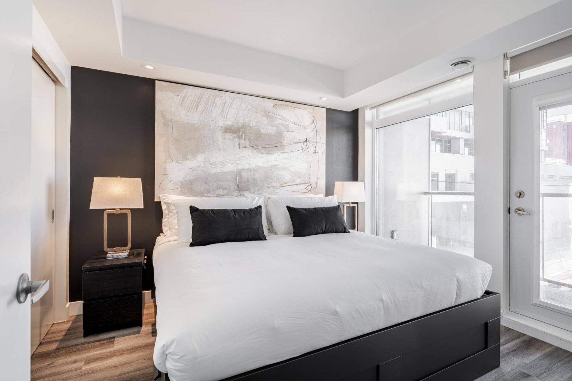 Westview Luxury Suites Оттава Екстер'єр фото