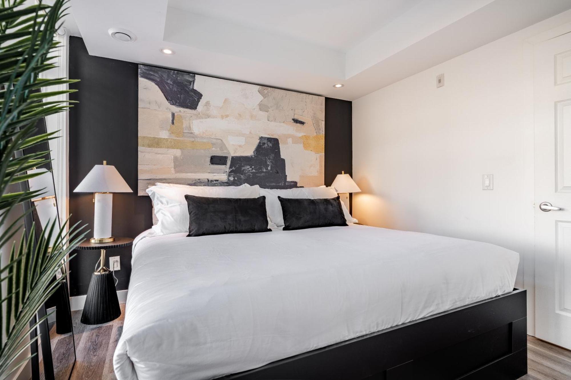 Westview Luxury Suites Оттава Екстер'єр фото