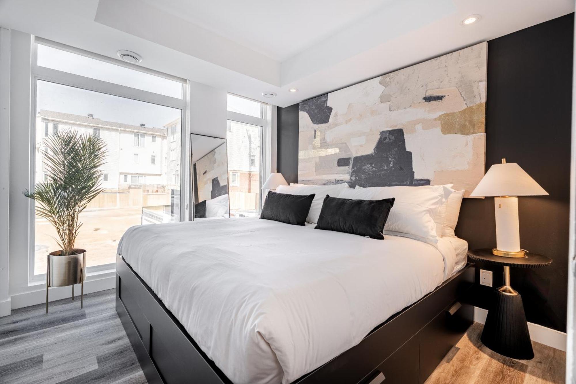 Westview Luxury Suites Оттава Екстер'єр фото