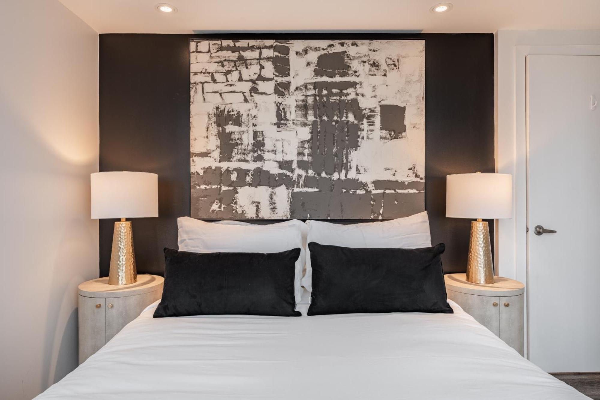 Westview Luxury Suites Оттава Екстер'єр фото